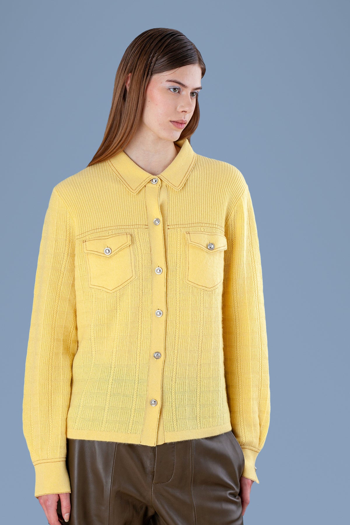 Yellow cashmere shirt, three-quarter view