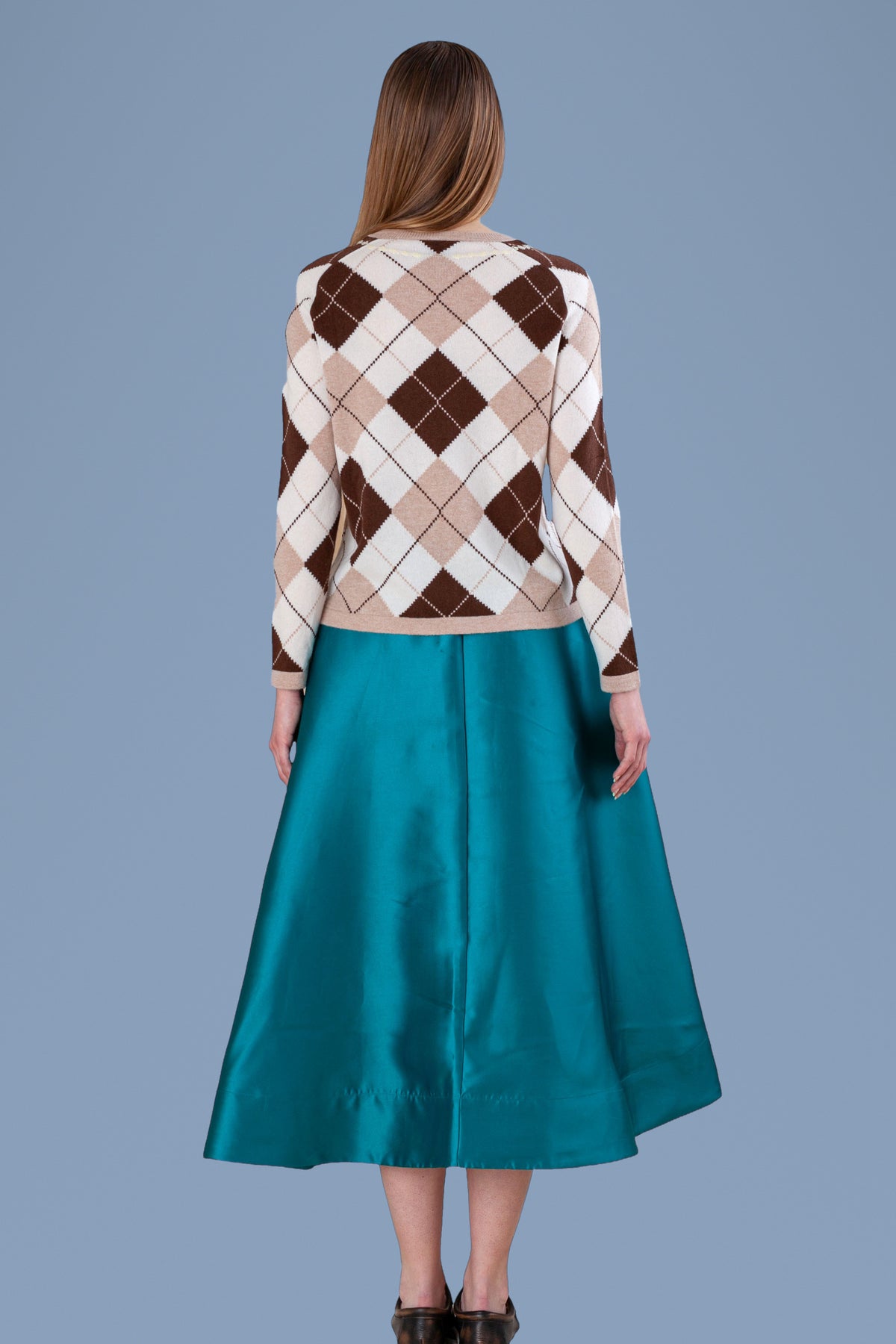 Pearl Necklace Argyle Crew · Sand, back view
