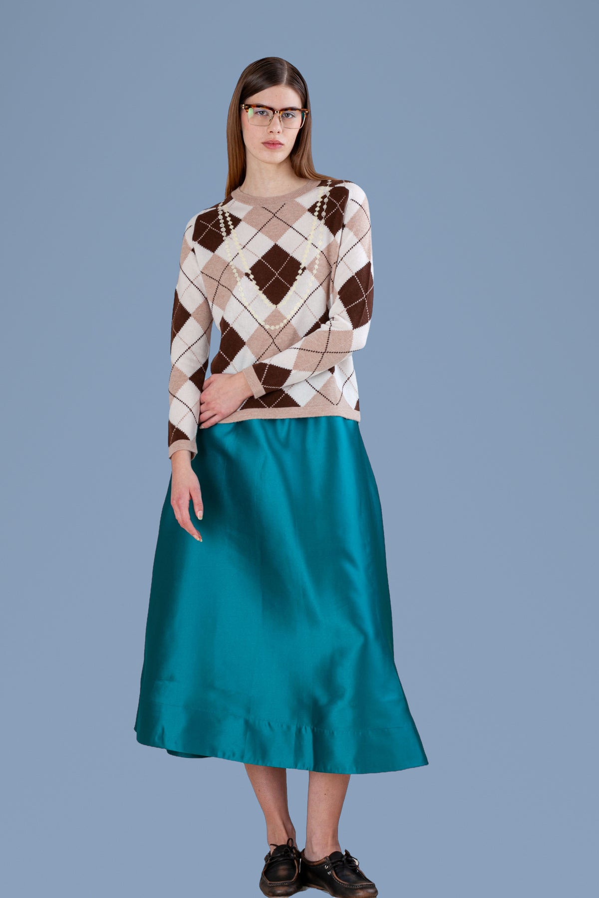 Pearl Necklace Argyle Crew · Sand, three-quarter view