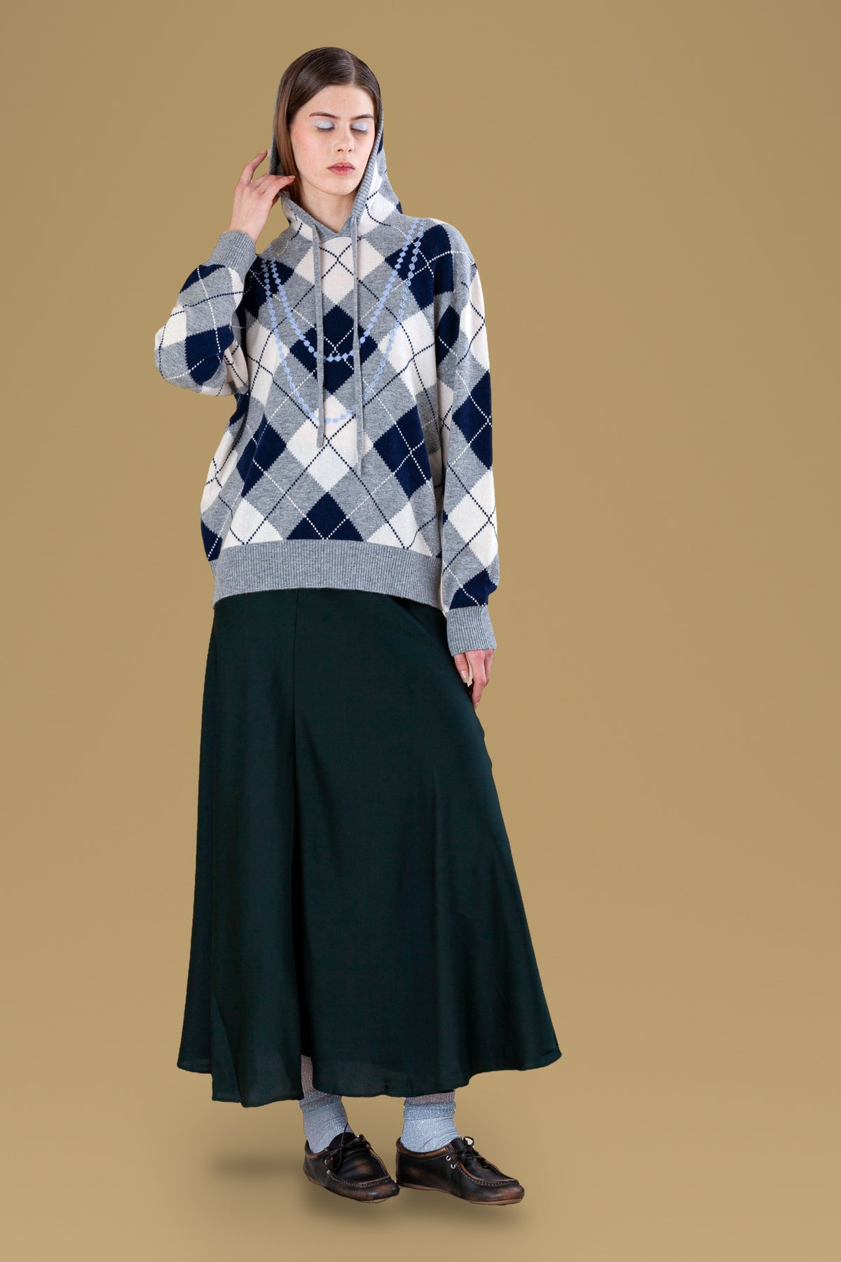 Pearl Necklace Argyle Hoodie · Grey, hood view